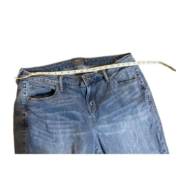 Torrid Feel the Fit Mid rise skinny vintage skinny 18R - Picture 5 of 7